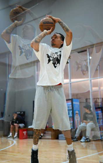 HoopDrip Cropped Basketball Sweatpants